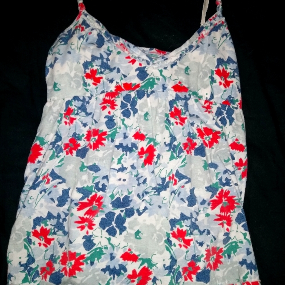 Aéropostale floral tank top size small